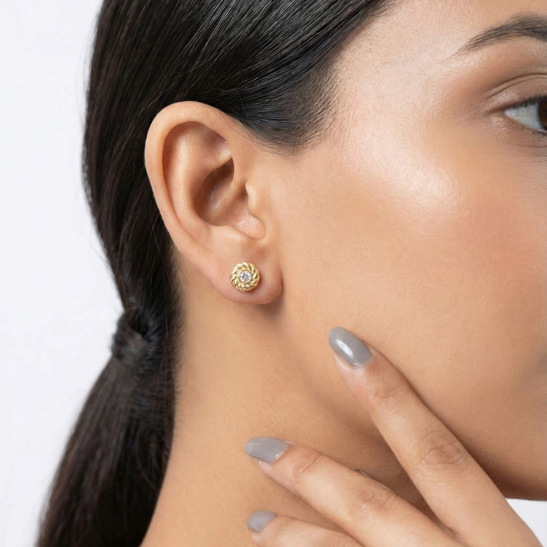 Twisted Circle Halo Stud Earrings